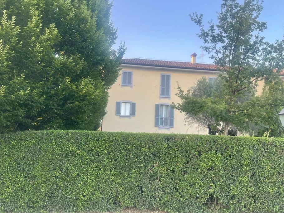Appartamento Moderno In Tenuta Melloni Анцола-делл'Эмилия Экстерьер фото